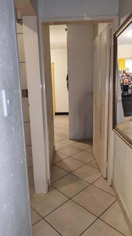 2 Bedroom Property for Sale in Waterval East North West